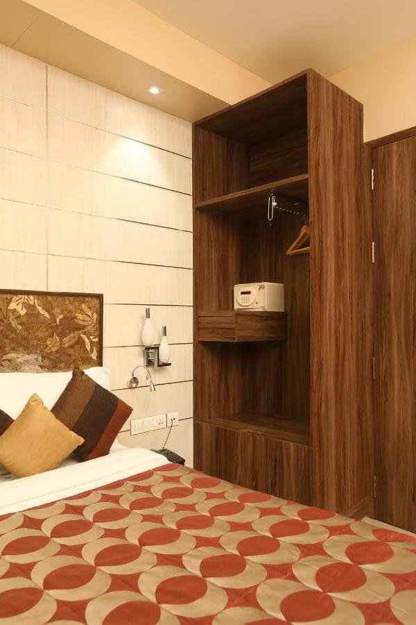 Hotel Metro International Βομβάη Εξωτερικό φωτογραφία